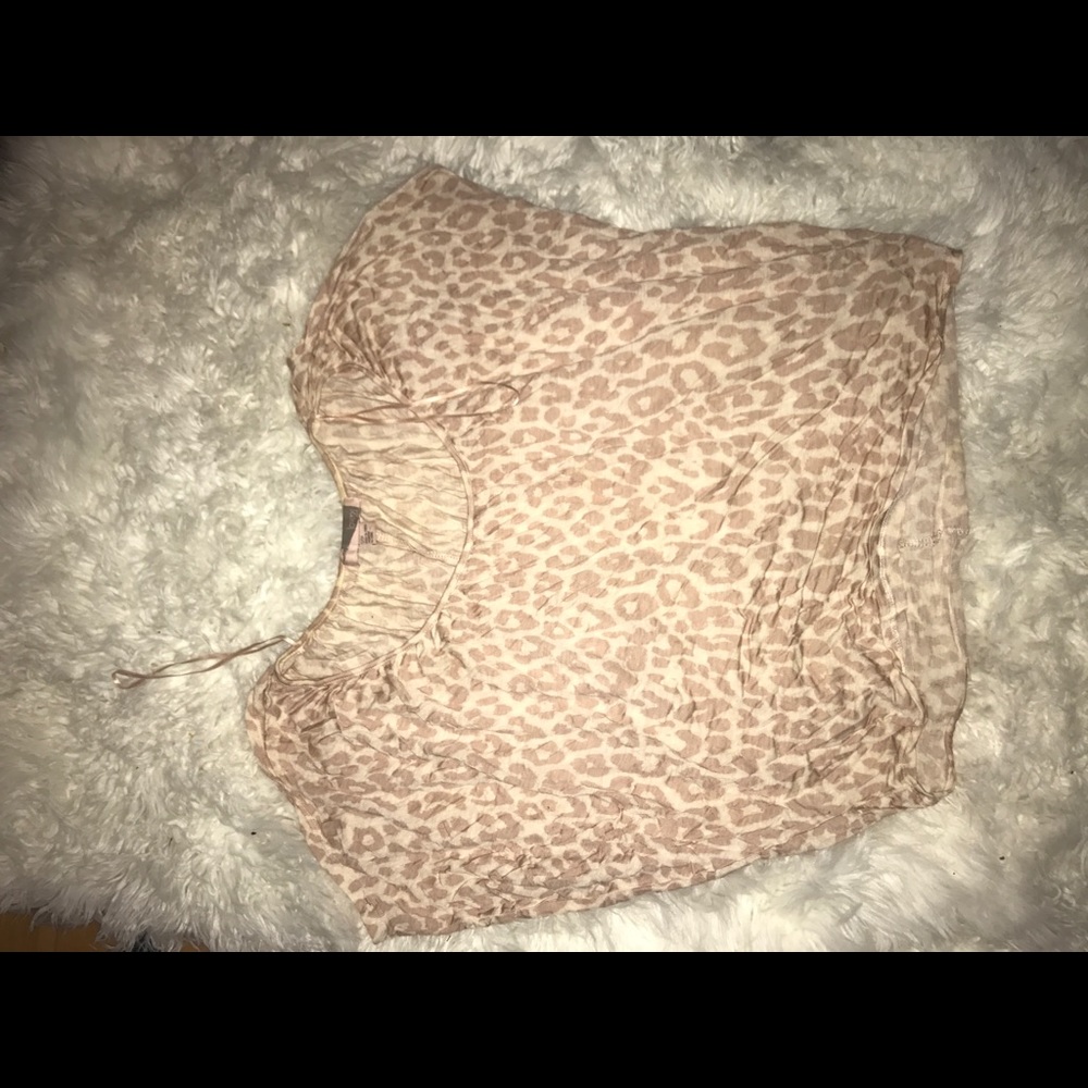 Leopard top
